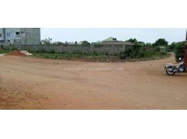 PARCELLE EN ANGLE DE RUE À VENDRE A ZOPAH, CLINIQUE LES CHRYSALIDES - FINESSE - ZOPAH